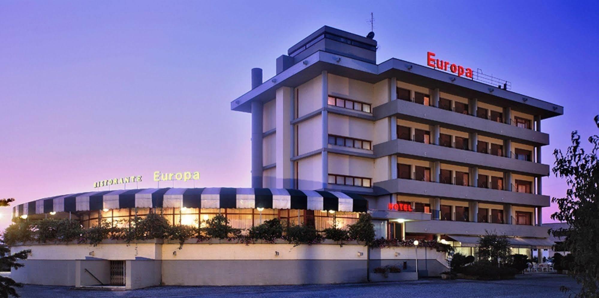 Hotel Europa Rovigo Exterior foto